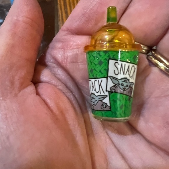 Disney Mini Brands Groggy Cup 033 Star Wars Baby Yoda Mandalorian - Picture 7 of 9